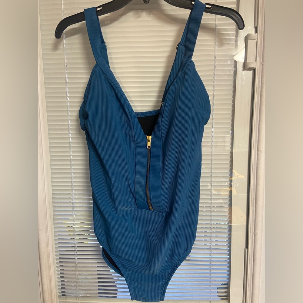 Women’s Teal One-piece Bathing Suit